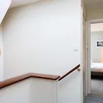 Apartment Spacious 3bed With Parking-near Harcourt Luas Stop *