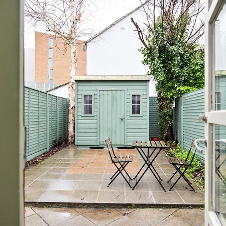 Spacious 3bed With Parking-near Harcourt Luas Stop Appartement