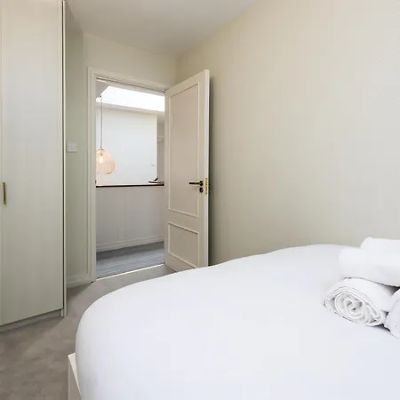 Spacious 3bed With Parking-near Harcourt Luas Stop Apartmán Dublin