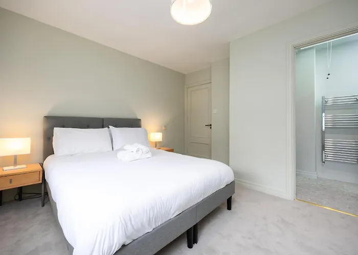 Spacious 3bed With Parking-near Harcourt Luas Stop دبلن